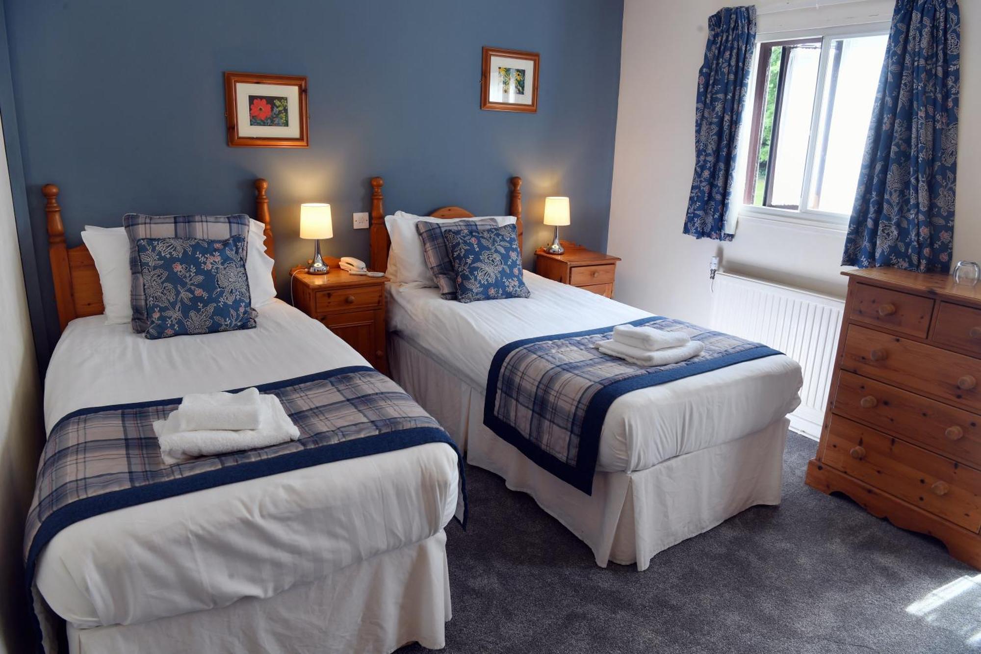 The Greyhound Inn And Hotel Usk Dış mekan fotoğraf